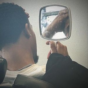 Meet your Posher, Corey